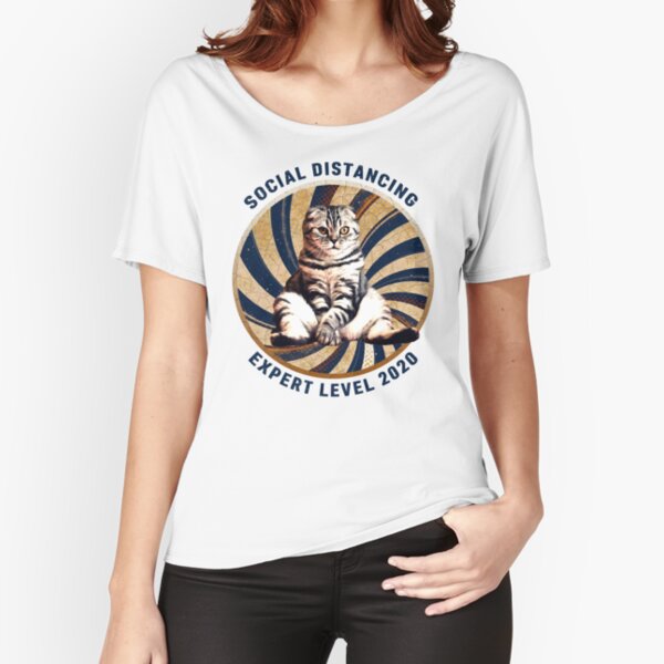 Social Distancing Expert, Antisocial Flu Cold Virus, Funny & Cute Cat Jokes Relaxed Fit T-Shirt