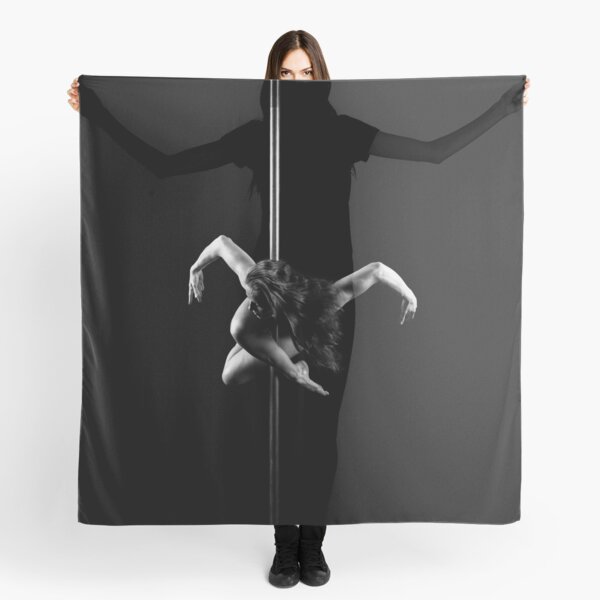 Hanka Scarf