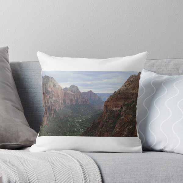 Item preview, Ángeles aterrizando - Parque nacional Zion designed and sold by libbybedd.