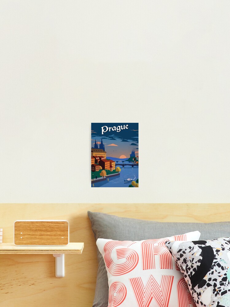 Aperçu 1 sur 3. Impression photo avec l'œuvre Voyage Prague République Tchèque Vintage créée et vendue par digitalvintage.