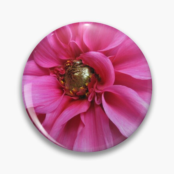 Artikelvorschau, Vibrant Pink Dahlia - Vignette entworfen und verkauft von BlueMoonRose.