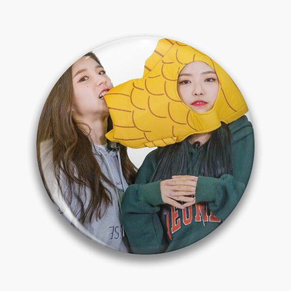 Artikelvorschau, Loona heejin und olivia hye (transparent) entworfen und verkauft von adhdkuroo.