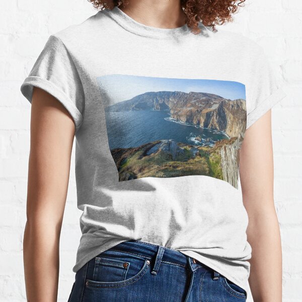 Sliabh Liag sea cliffs in Co. Donegal Classic T-Shirt