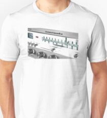 2220B Unisex T-Shirt