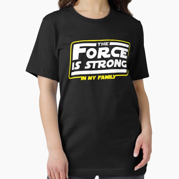 Vista previa del artículo con la obra «Fuerte en mi familia», diseñado y vendido por MouthpieceGFX.