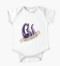 DON'T TOUCH ME One Piece - Short Sleeve