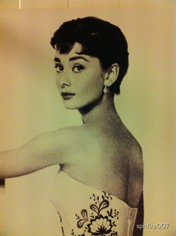 Audrey Hepburn: Greeting Cards | Redbubble
