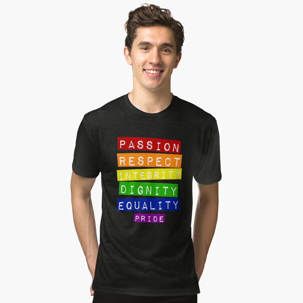 Artikel-Vorschau von Vintage T-Shirt, designt und verkauft von RdwnggrlDesigns.