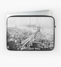 Funda para portátil Vintage Brooklyn and Manhattan Bridge Photograph