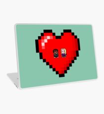 "Love in 8-bit": Britta and Troy (Style A) Laptop Skin