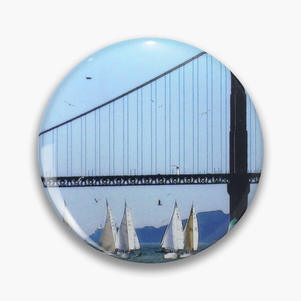 Artikelvorschau, Golden Gate Bridge and Sailboats entworfen und verkauft von Igor Pozdnyakov.
