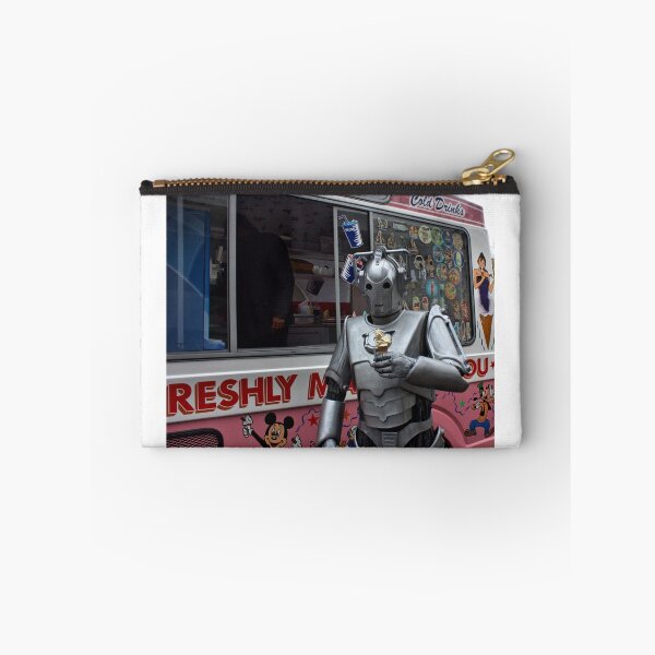 Artikelvorschau, Cyberman mit Eis entworfen und verkauft von LooseImages.