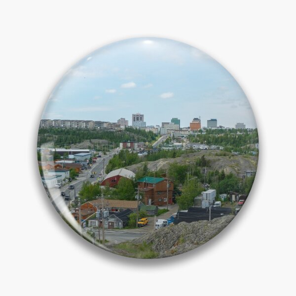 Artikelvorschau, Skyline der Stadt Yellowknife, Nordwest-Territorien, Kanada entworfen und verkauft von VadimK.