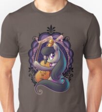 Octavia Nouveau Unisex T-Shirt