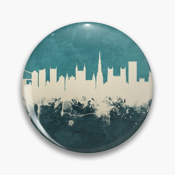 Aperçu de l'œuvre Bristol England Skyline créée et vendue par ArtPrints.