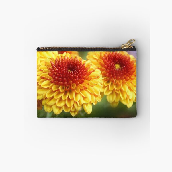 Item preview, two-toned mum designed and sold by lensbaby.