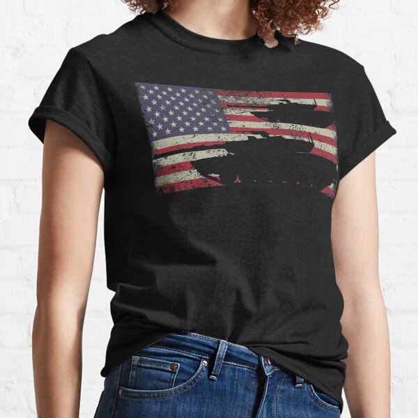 M1 Abrams Tanks US Flag Silhouette US Army Tanker Gift USA Flag Classic T-Shirt