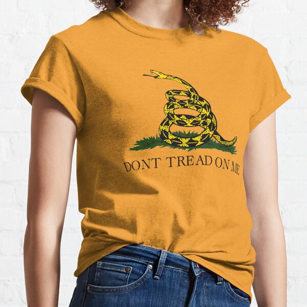 Gadsden flag Don't tread on me Libertarian 2nd amendment 2A yellow flag HD HIGH QUALITY ONLINE STORE Classic T-Shirt