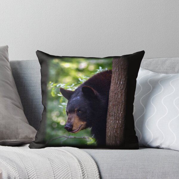 Aperçu de l'œuvre Face of Black Bear in Tree créée et vendue par WhiteOak Art Designs.