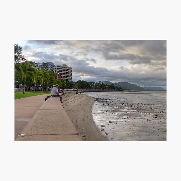 Artikelvorschau, Cairns Esplanade • Queensland • Australia entworfen und verkauft von William Bullimore.
