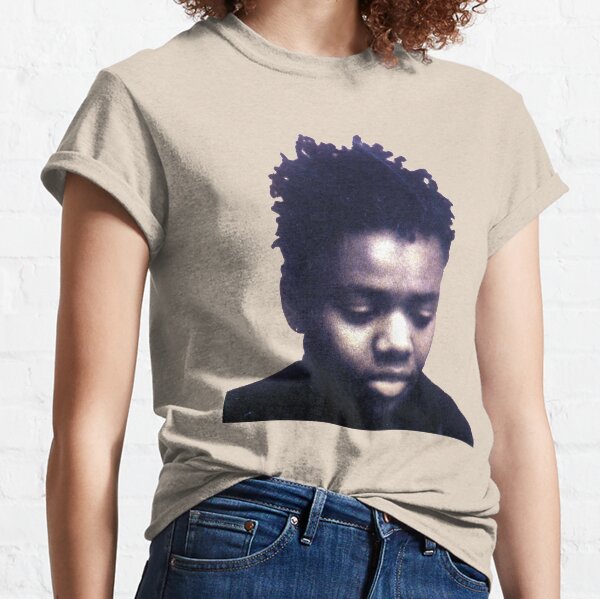 She Drifts Away Classic T-Shirt