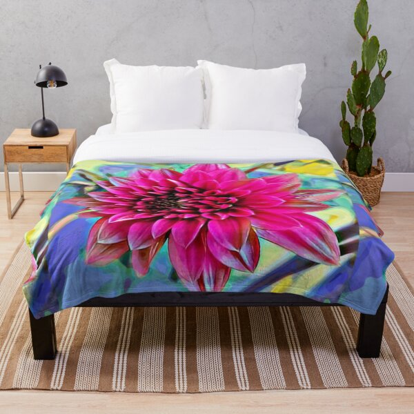 WoW Dahlia! Throw Blanket