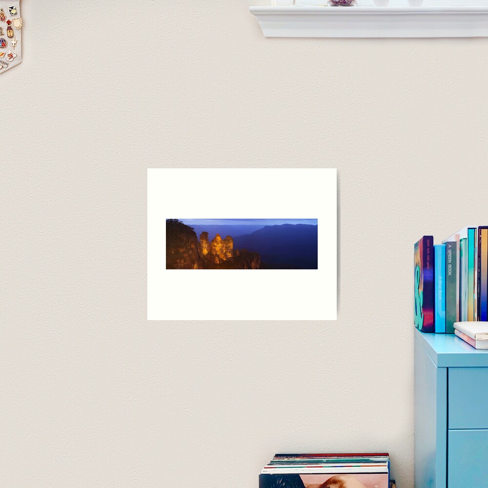 Three Sisters Dusk, Blue Mountains, Australia Art Print