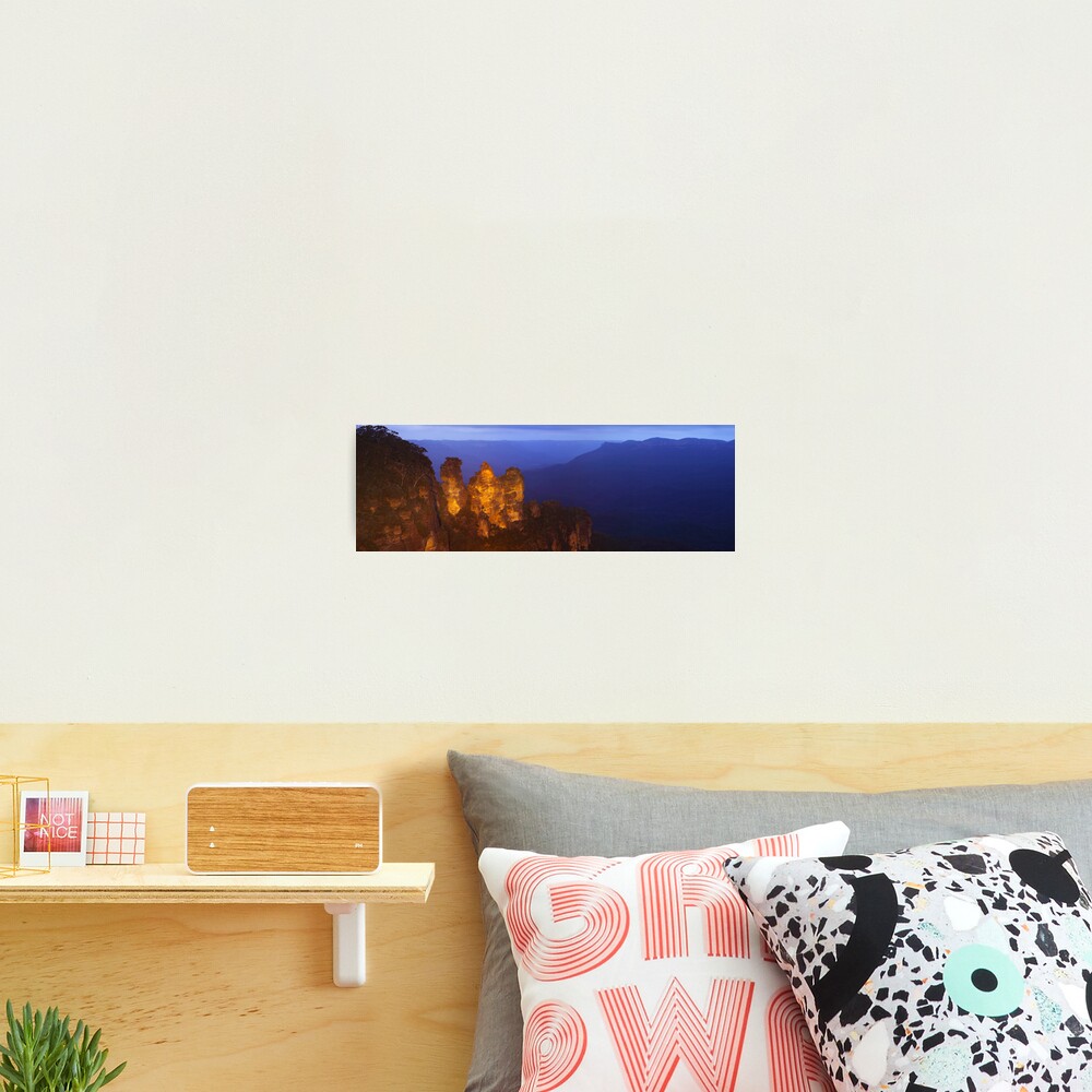 Three Sisters Dusk, Blue Mountains, Australia Photographic Print