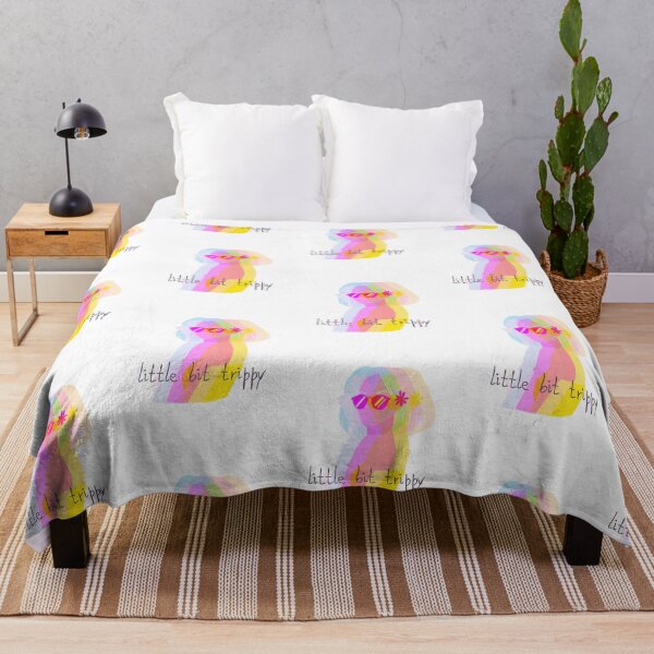 Aperçu de l'œuvre Little Bit Trippy Multicolor créée et vendue par LamamaDesigns.