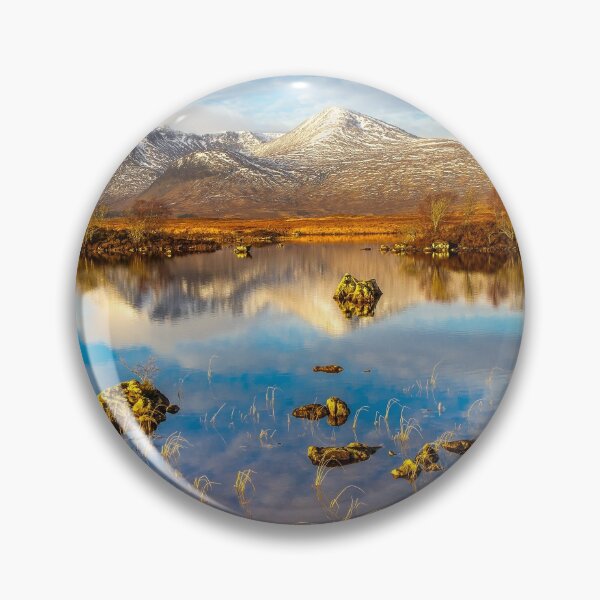 Artikelvorschau, Loch Tulla und die Reflexionen des Schwarzen Berges entworfen und verkauft von Ian Wray.