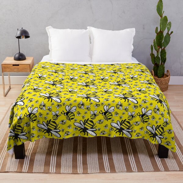 Buzzy Bee and friends Throw Blanket
