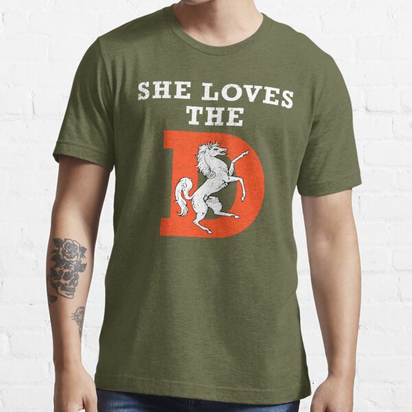 : Football Shirt - She Loves Big Sacks That Denver D. Unisex  Shirt : Clothing, Shoes & Jewelry