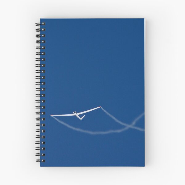 Artikelvorschau, Segelflugzeug in einem blauen Himmel entworfen und verkauft von harker miley.
