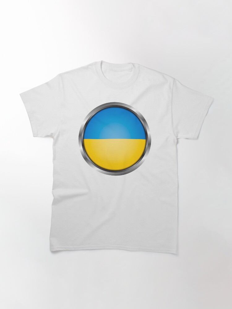 Thumbnail 3 von 7, Classic T-Shirt, Ukraine Flagge runder Metallrahmen designt und verkauft von mattpanta.