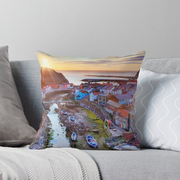 Artikelvorschau, Staithes at Sunrise entworfen und verkauft von Ian Wray.