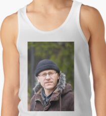 Portrait of man in light of the natural Men's Tank Top