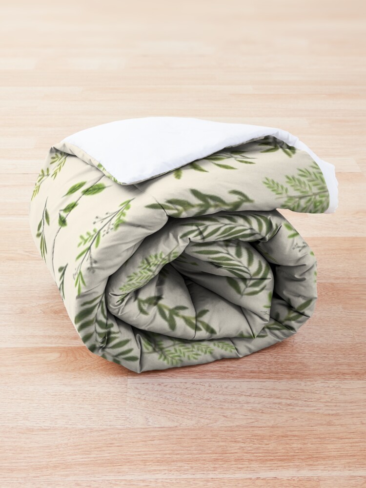 Alternate view of Leaf Pattern Comforter