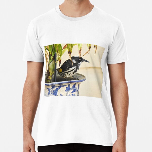 New Holland Honeyeater hiding on a plantpot. Premium T-Shirt