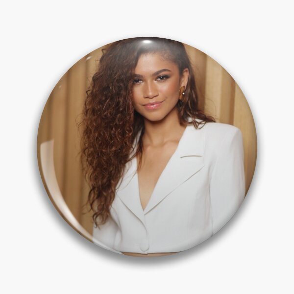 Artikelvorschau, Zendaya entworfen und verkauft von ren.