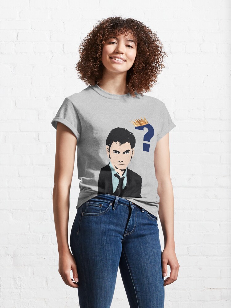 Vista alternativa de Camiseta clásica David Tennant Concrete (Who?/Hamlet?)