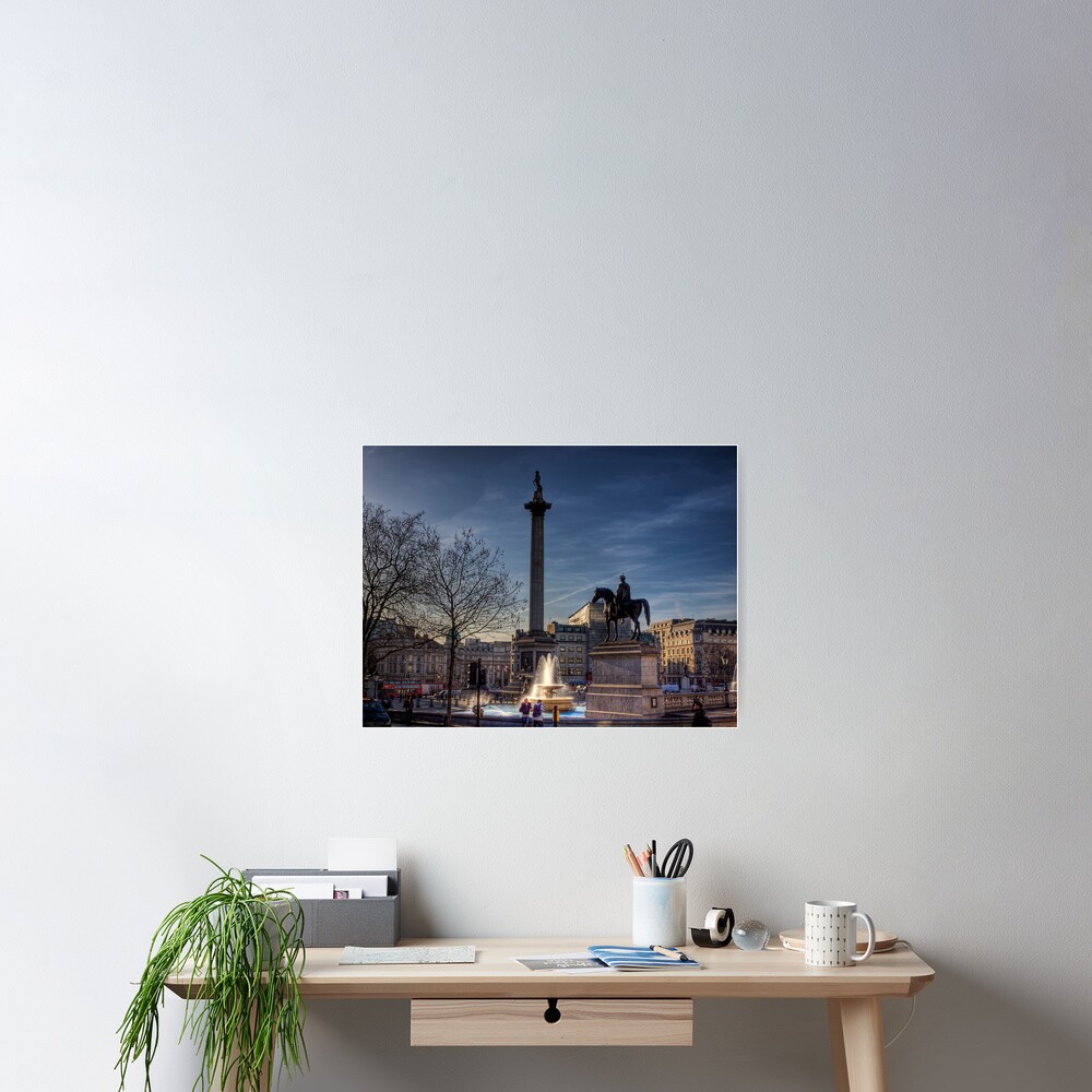 Trafalgar square in the morning 2 Poster