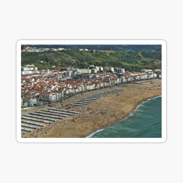 Artikel-Vorschau von Nazare Strand im Sommer, designt und verkauft von AngeloDeVal.