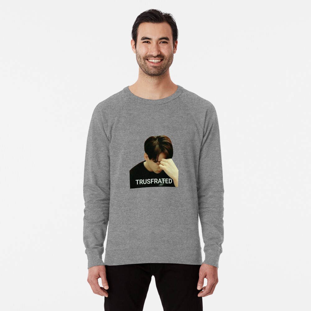 Artikel-Vorschau von Leichter Pullover, designt und verkauft von bagtag101.