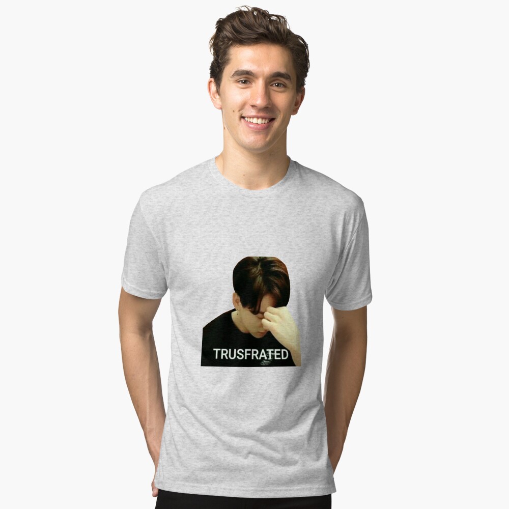 Artikel-Vorschau von Vintage T-Shirt, designt und verkauft von bagtag101.