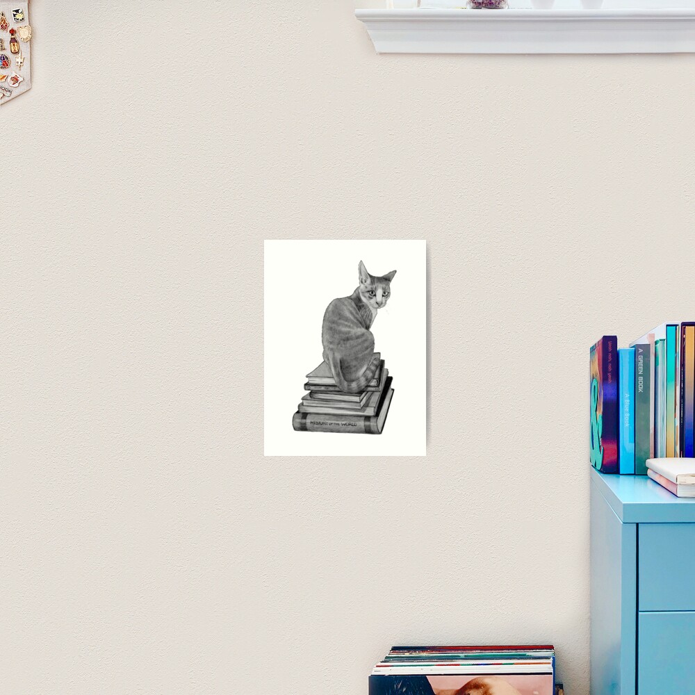 Katze Sitzt Auf Stapel Bucher Bleistiftzeichnung Tier Lesen Realismus Kunstdruck Von Joyce Redbubble