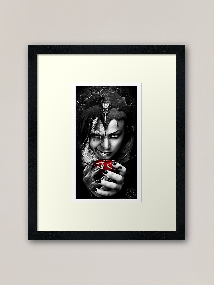 Half Face Evil Queen Snow White Framed Art Print By Leighstca Redbubble