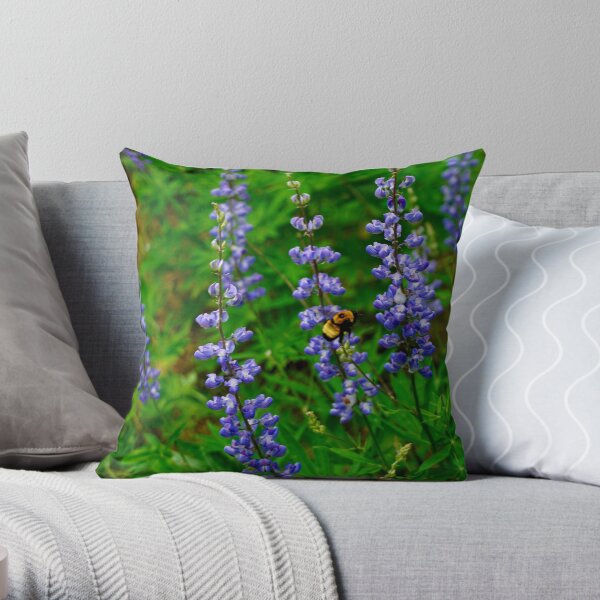 Wildflowers in the Dishman Hills Throw Pillow