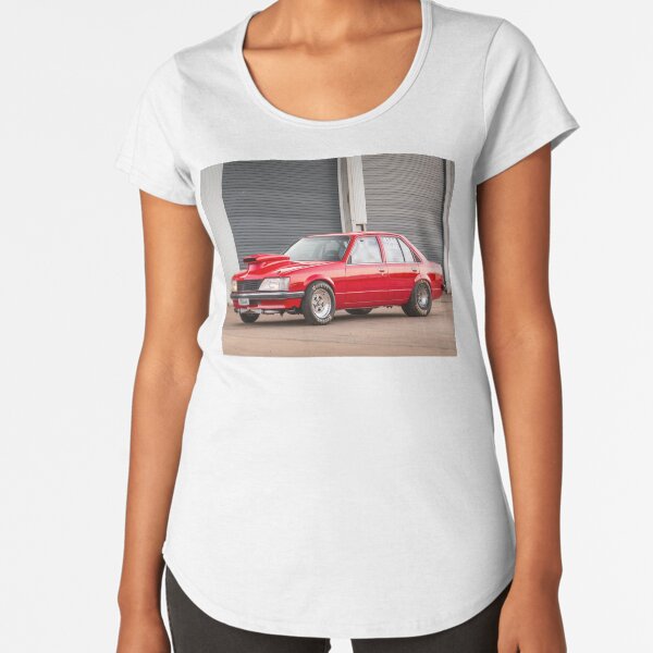 Premium Scoop T-Shirt