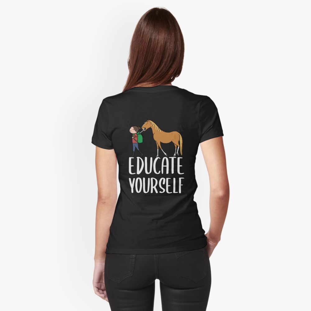 Aperçu de l'œuvre T-shirt moulant créée et vendue par jannekoekie.