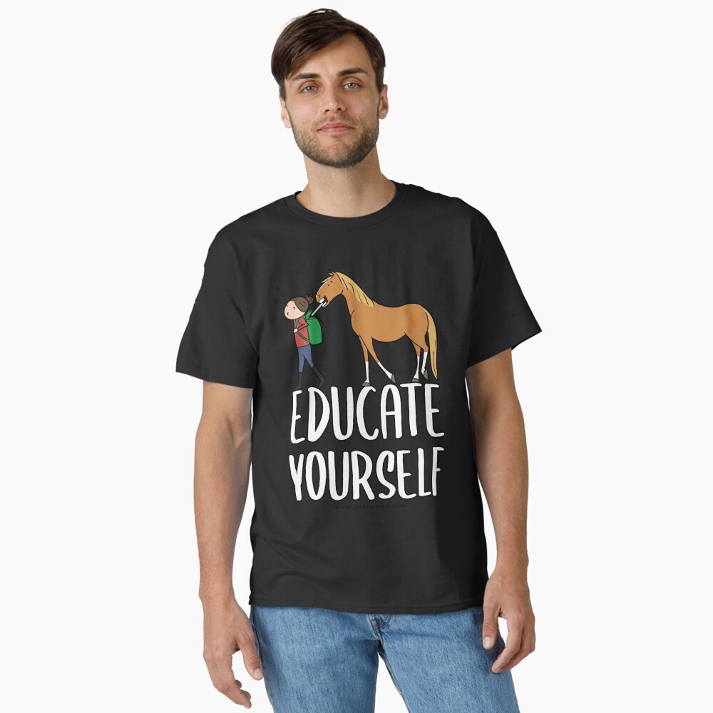 Aperçu de l'œuvre T-shirt classique créée et vendue par jannekoekie.
